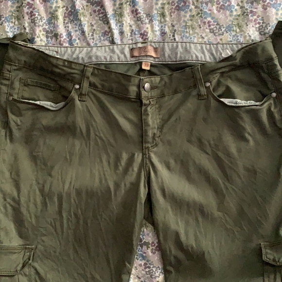 Paige Denim Layne Maternity Cargo Pants size 33 - Picture 7 of 7